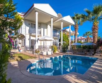 Denize Yakın Kiralık Villa Tatili