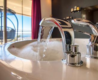 Jakuzili Villa ile Kış Tatilinizi Keyifli Hale Getirin