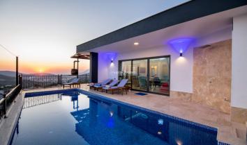 Villa Terapi, Kapalı Havuzlu Saunalı Tuz Odalı Oyun Odalı Kiralık Balayı Villası 