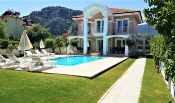 Villa Amazon, Dalyan da 9 kişilik kiralık villa.