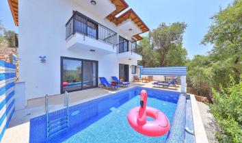 Villa İdil, Kaş Çukurbağ Köyünde Konumlu Kiralık Villa