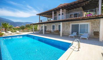  Antalya Kaş'ta Denize Sıfır Kiralık Villa Cape House