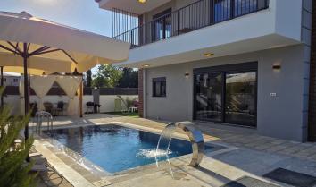 LAMORE Villa | Özel Havuzlu, Bahçeli Lüks Tatil Villası | 8 Kişilik Konaklama