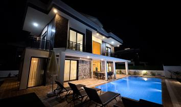 Villa Galaksi Mars 2 – 8 Kişilik Özel Havuzlu Villa