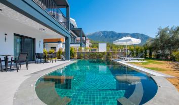 Villa Efe 6 kişi kapasiteli özel havuzlu ultra lüks jakuzili tatil villası.