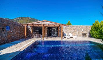 Villa Kaya Vista, Kapalı Isıtmalı Havuzlu Kiralık Balayı villası