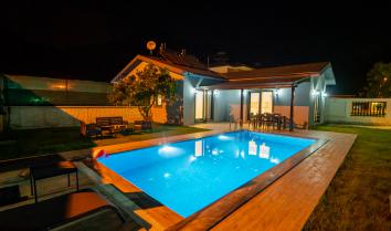 Villa Clove Pink, Göcek İnlice de 4 kişilik havuzlu kiralık villa.