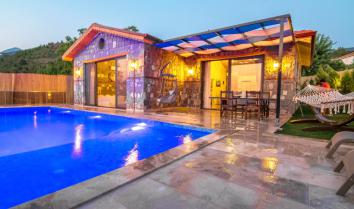 Villa Defnem, Kalkanda Muhafazakar Jakuzili Villa 