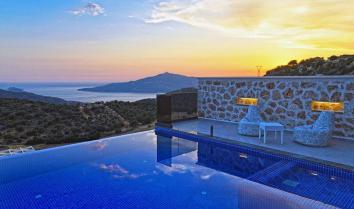 Villa Survival, Kapalı havuzlu bilardo salonlu lüks kiralık villa 