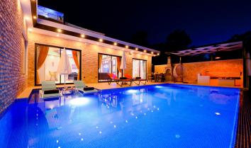 Villa Anemon 2, Kalkan Akbel'de Havuzu Korunaklı ve Havuz Isıtmalı Kiralık Villa