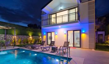 Montana Kirme Villaları 2 – Fethiye Kirme’de Özel Havuzlu Deniz Manzaralı Kiralık Villa