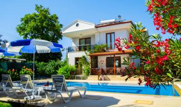 Villa Taiga, Dalyan da 8 kişilik çocuk havuzlu kiralık villa.