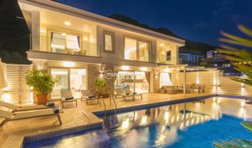Villa Lamer - Kalkan Kördere'de 4 yatak odalı ultra lüks deniz manzaralı tatil villası