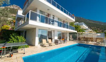 Villa Lumiere 3, Kalkan Kızıltaş da jakuzili kiralık villa.