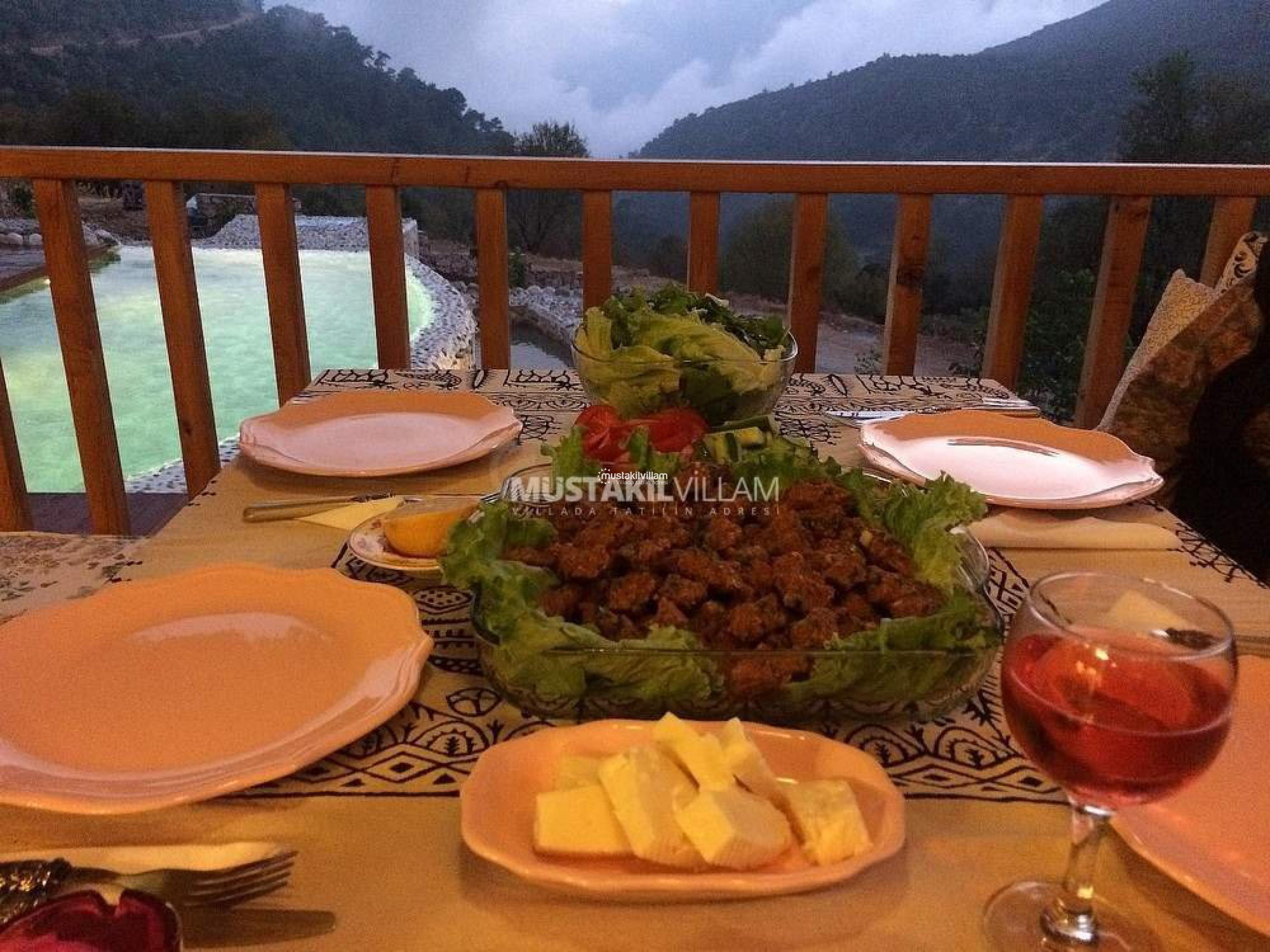 631_veranda7.JPG