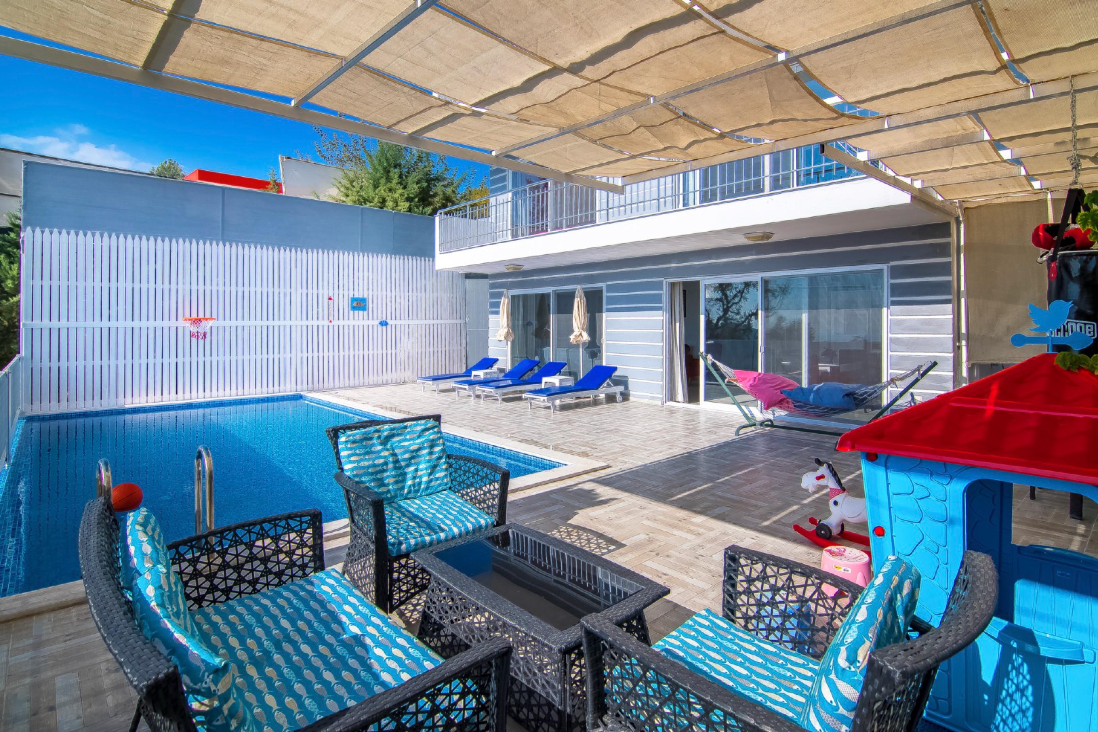 Villa Pera - İslamlar, Kalkan