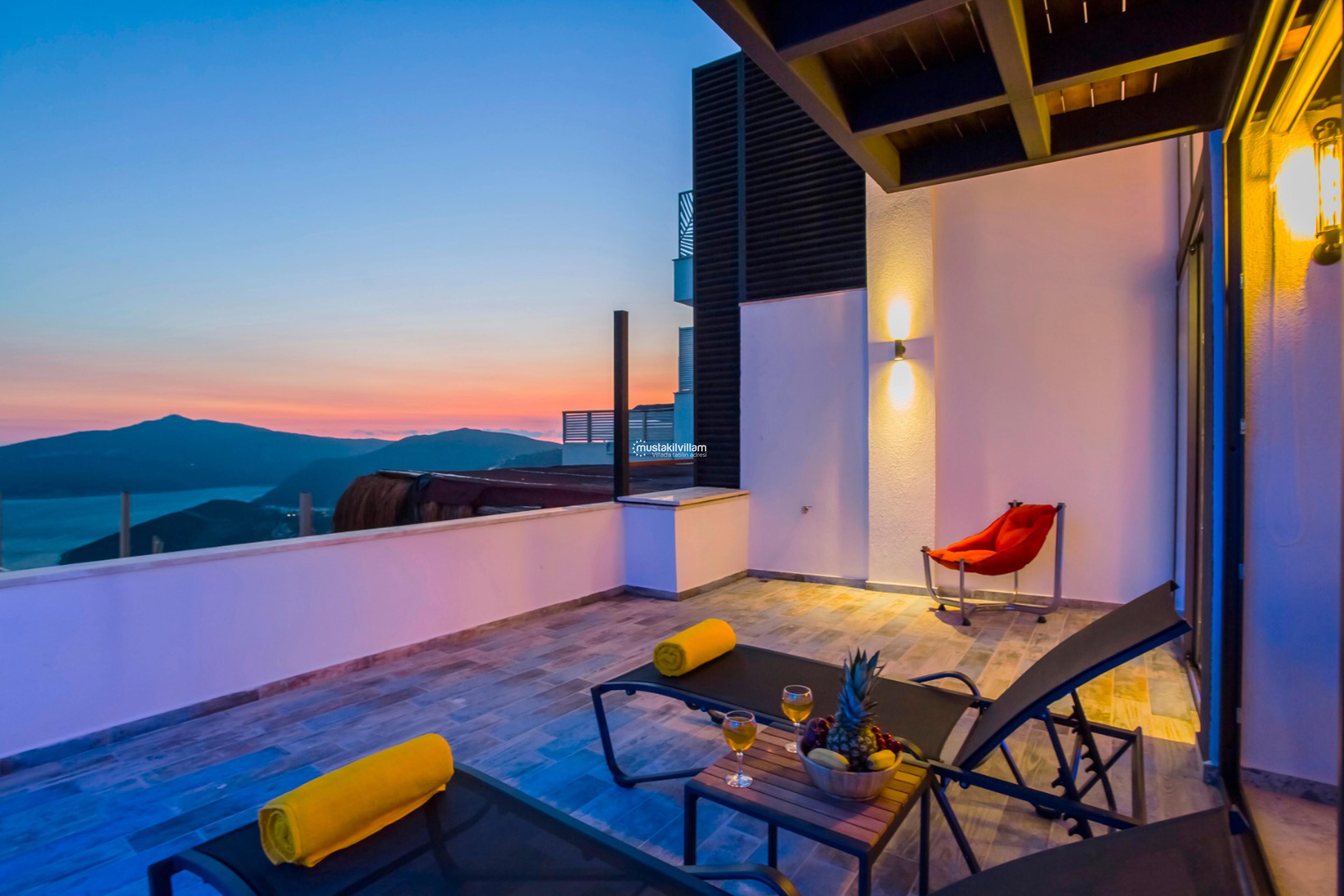 villa-nite-34_118.jpg