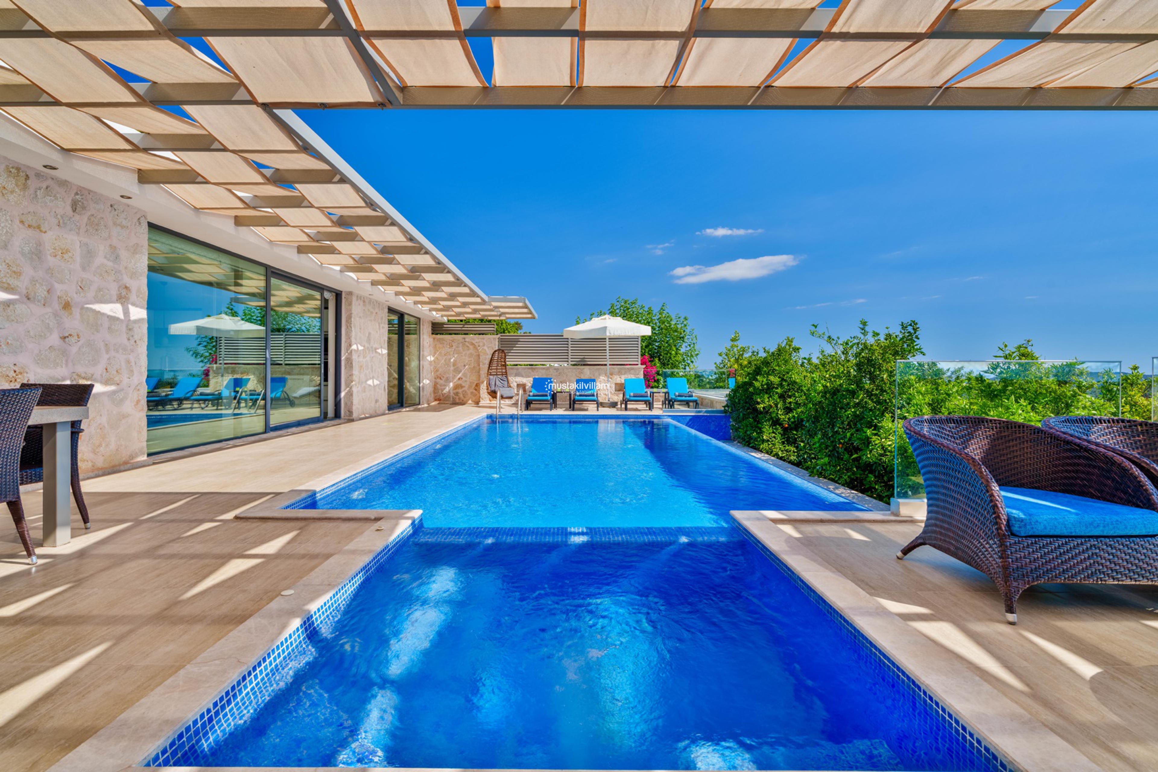 kalkan-uzumlu-kiralik-muhafazakar-villa-luna012_7836.jpg