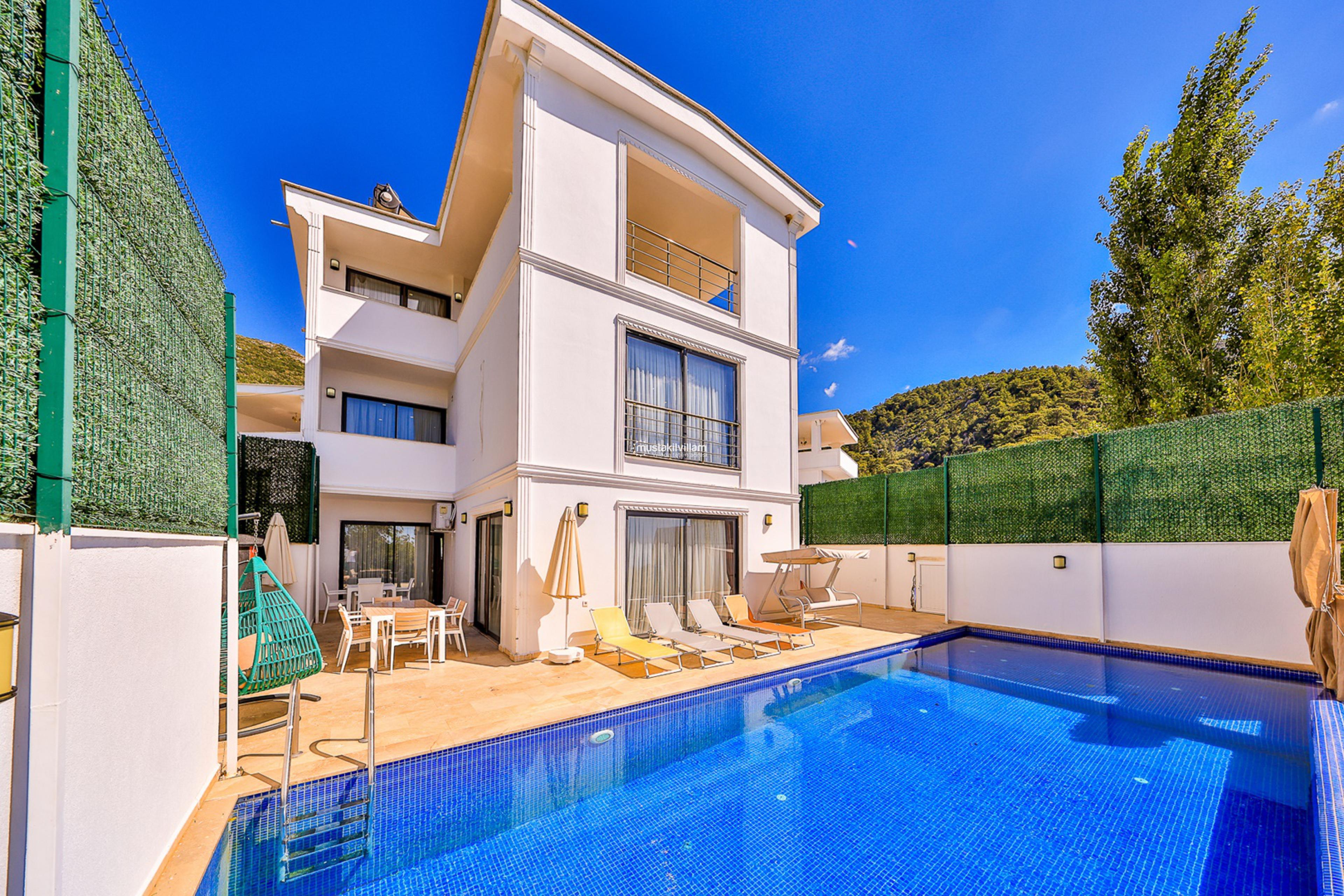 islamlar-kalkan-kiralik-villa-cinar001_3625.jpg