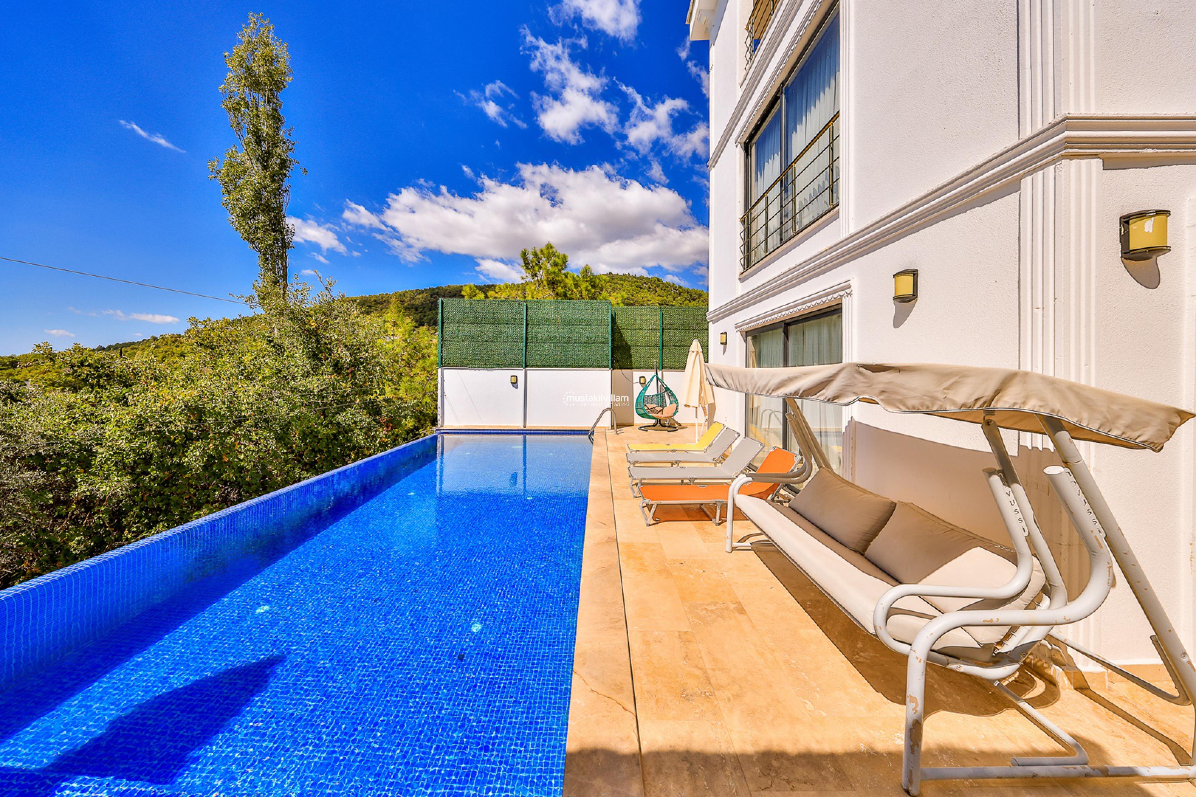 islamlar-kalkan-kiralik-villa-cinar002_5239.jpg