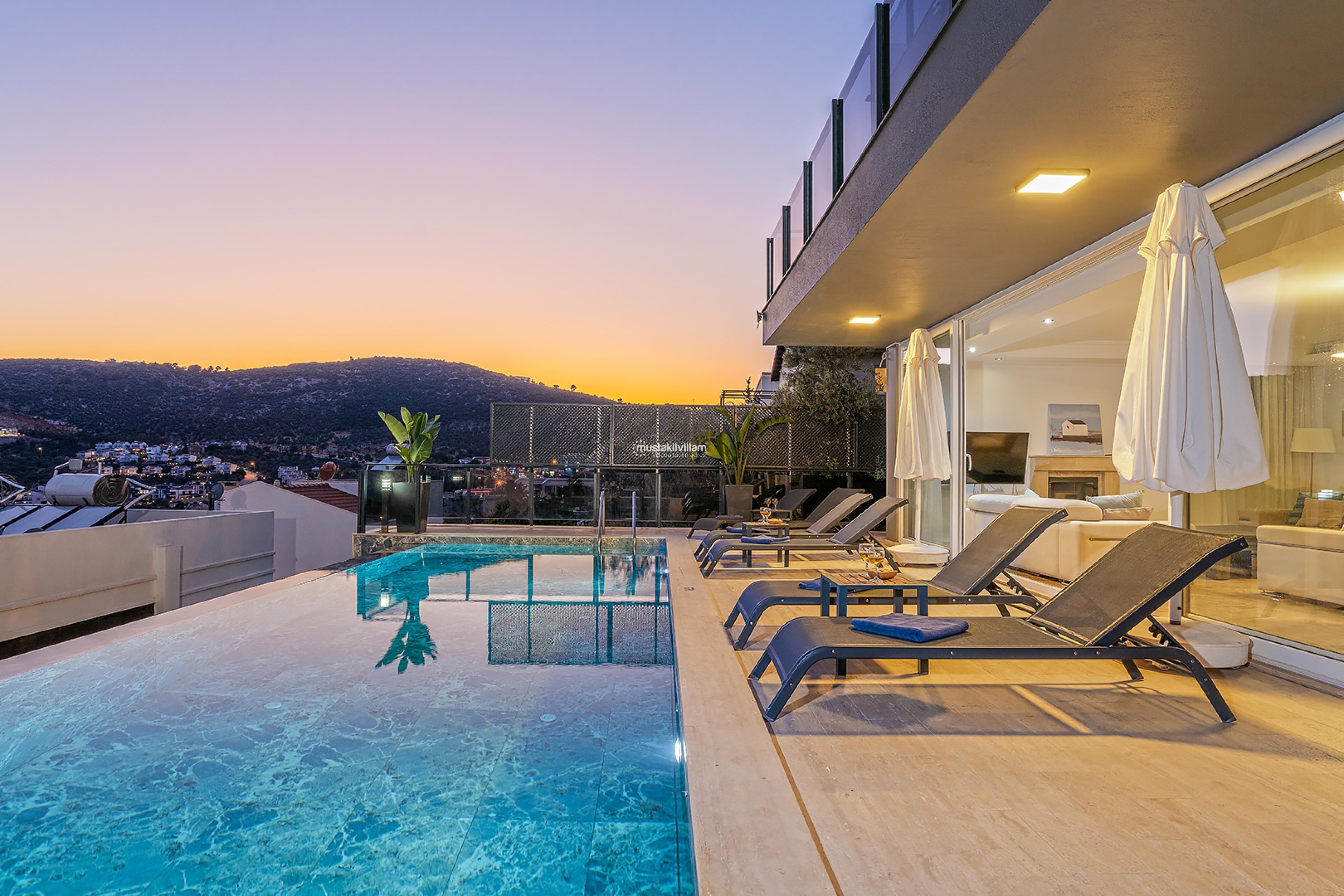 kalkan-villa-waratah016_648.jpg