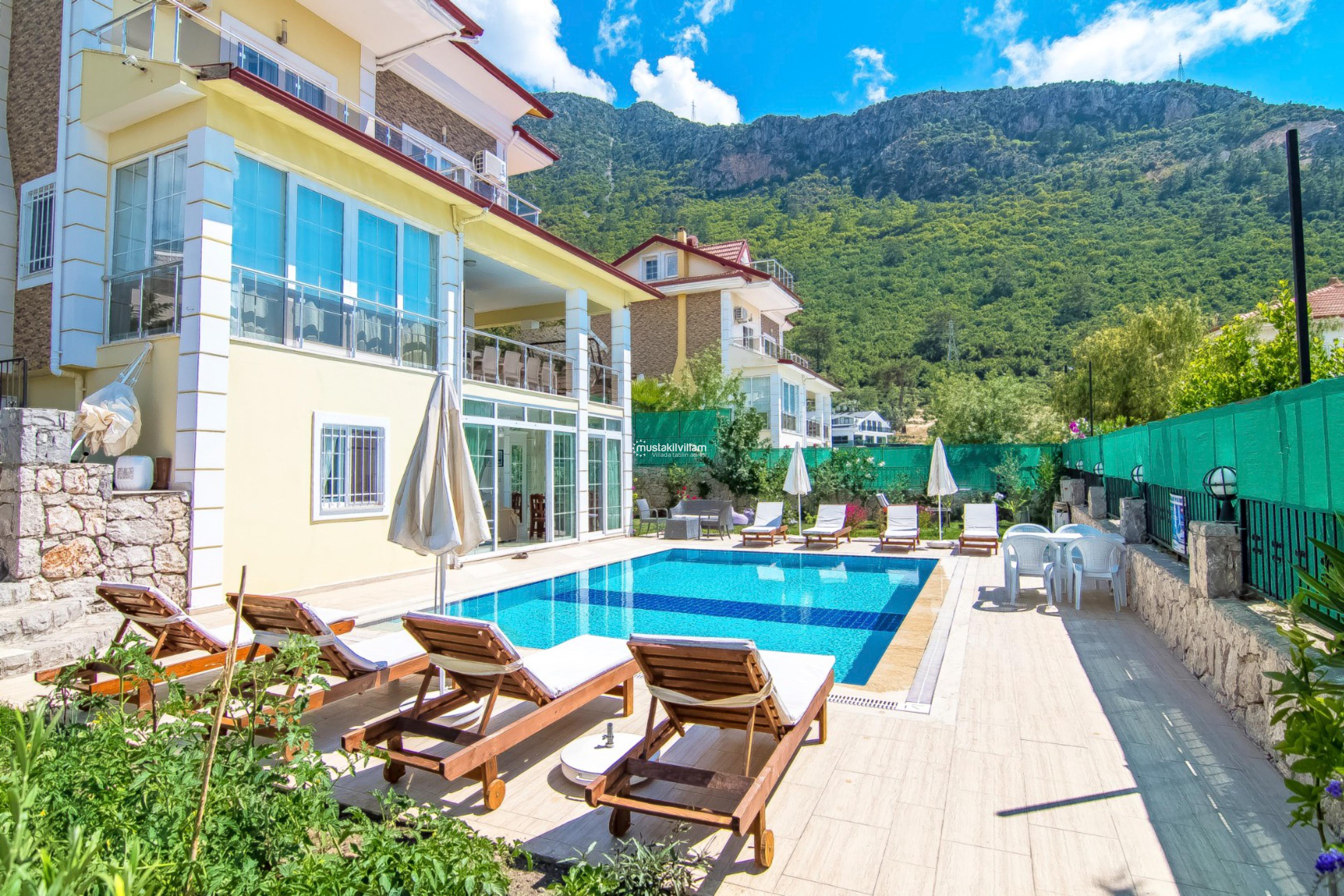 villa-sunny-hill005_21.jpg
