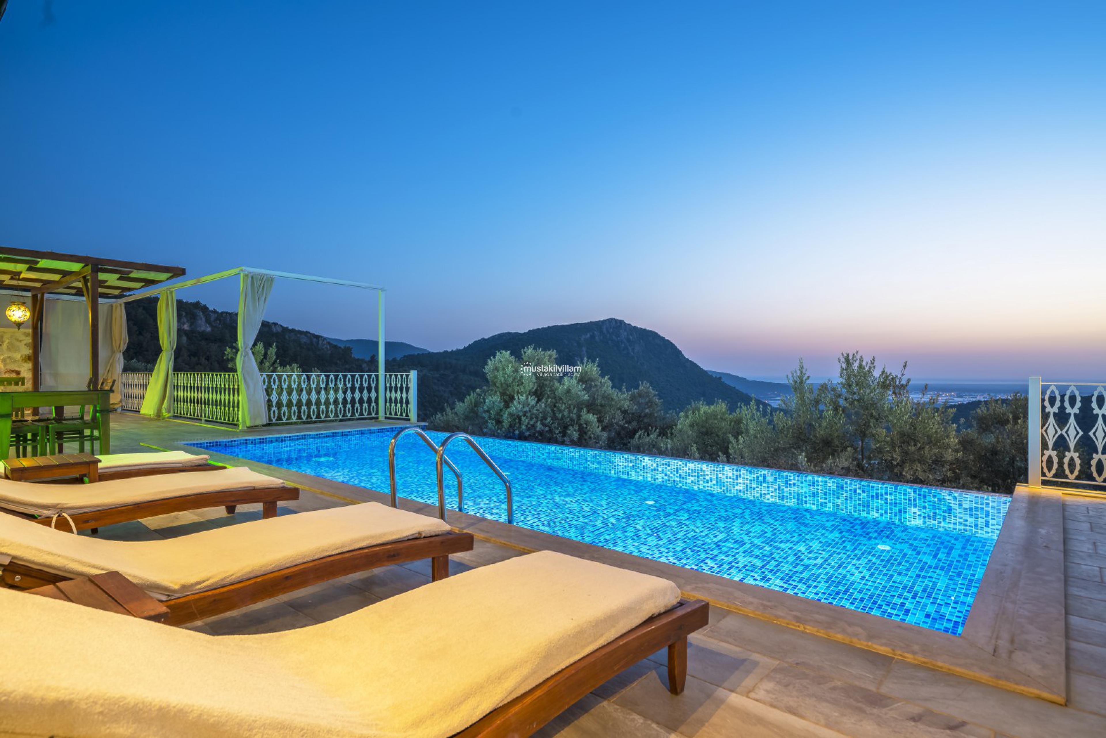 villa-karen34_679.jpg