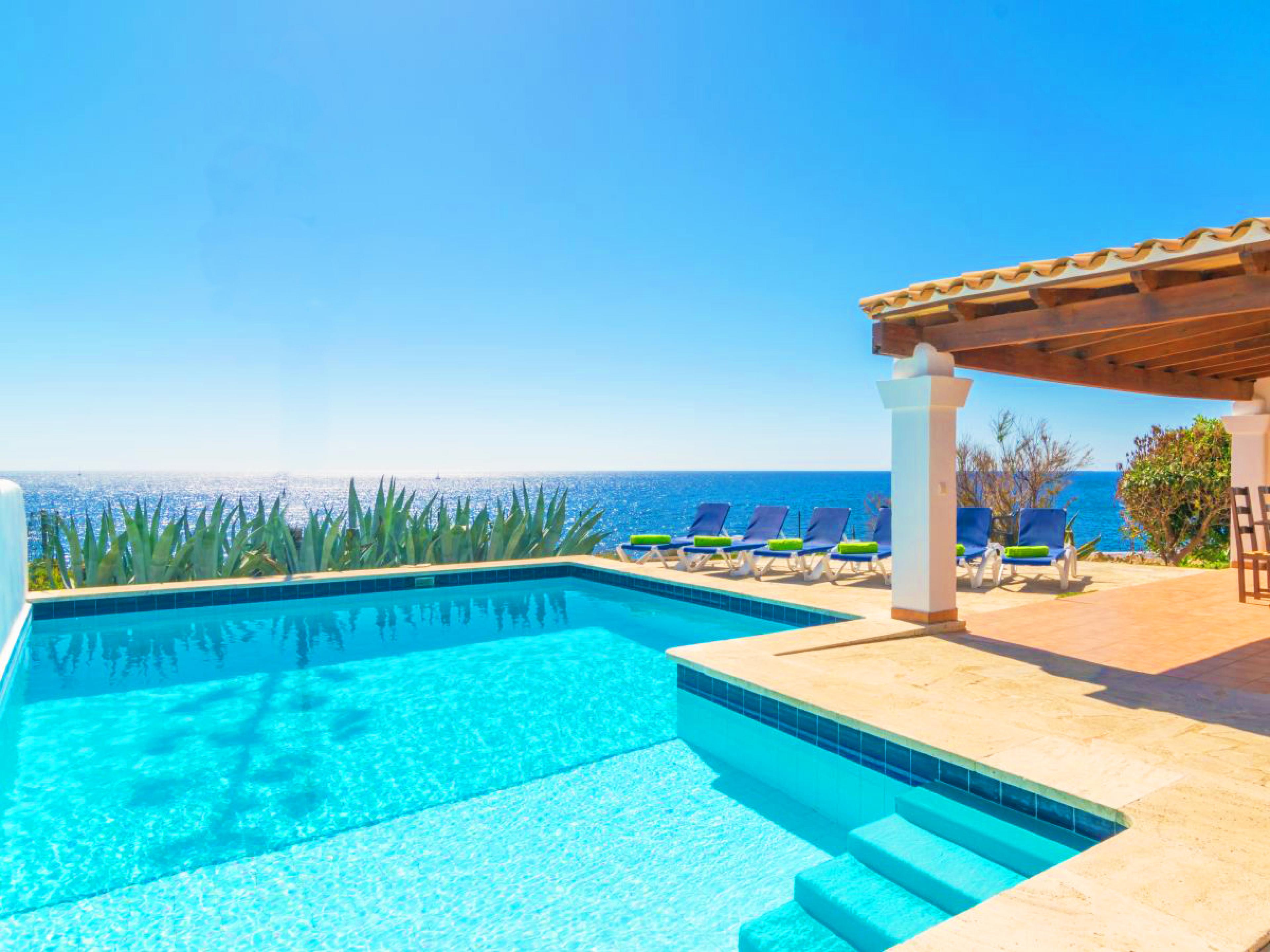 Denize Yakın Villa 