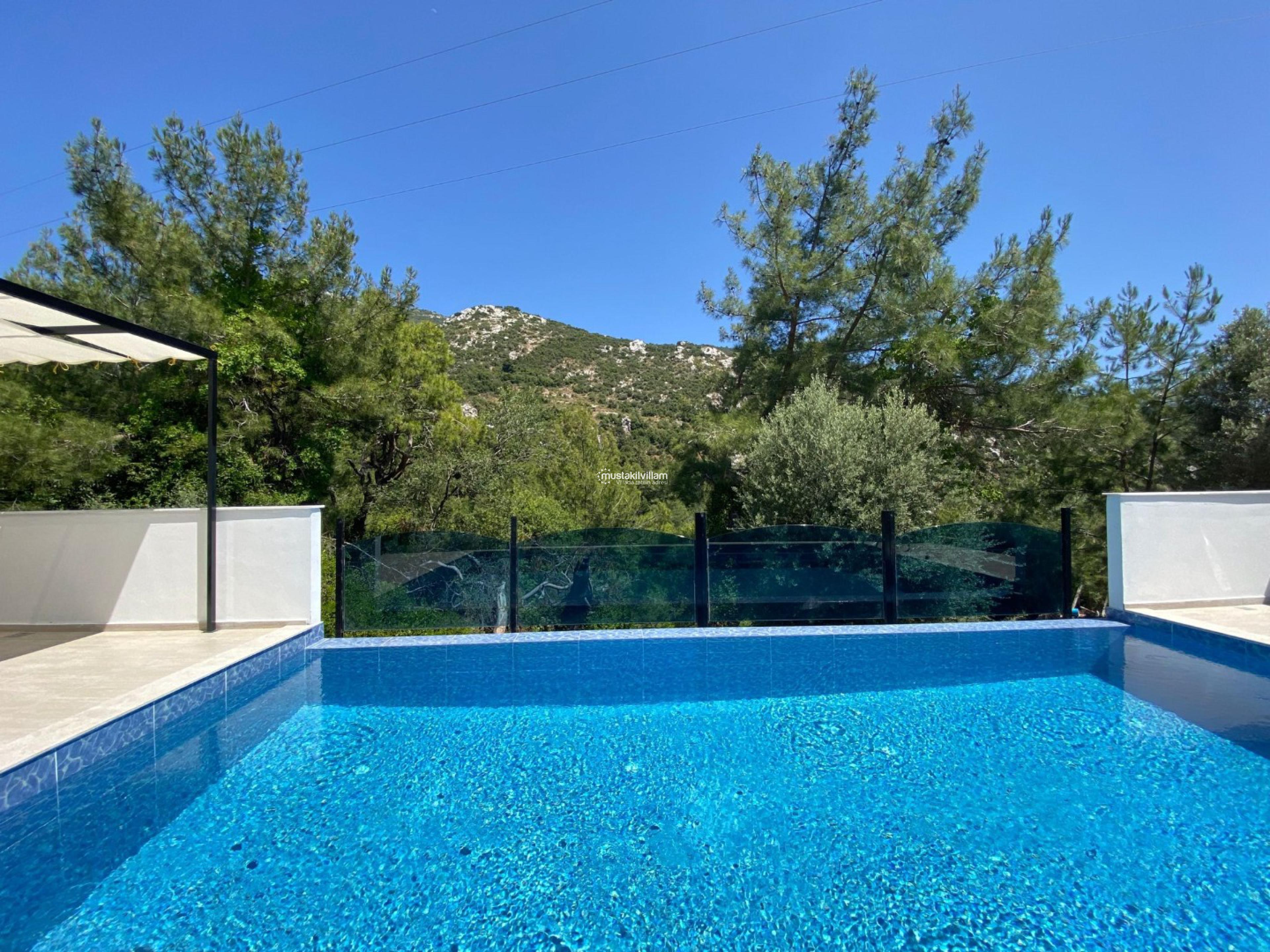 kalkan-villa-yesilWhatsApp-image-2023-09-28-at-10-41-29-1_228.jpeg
