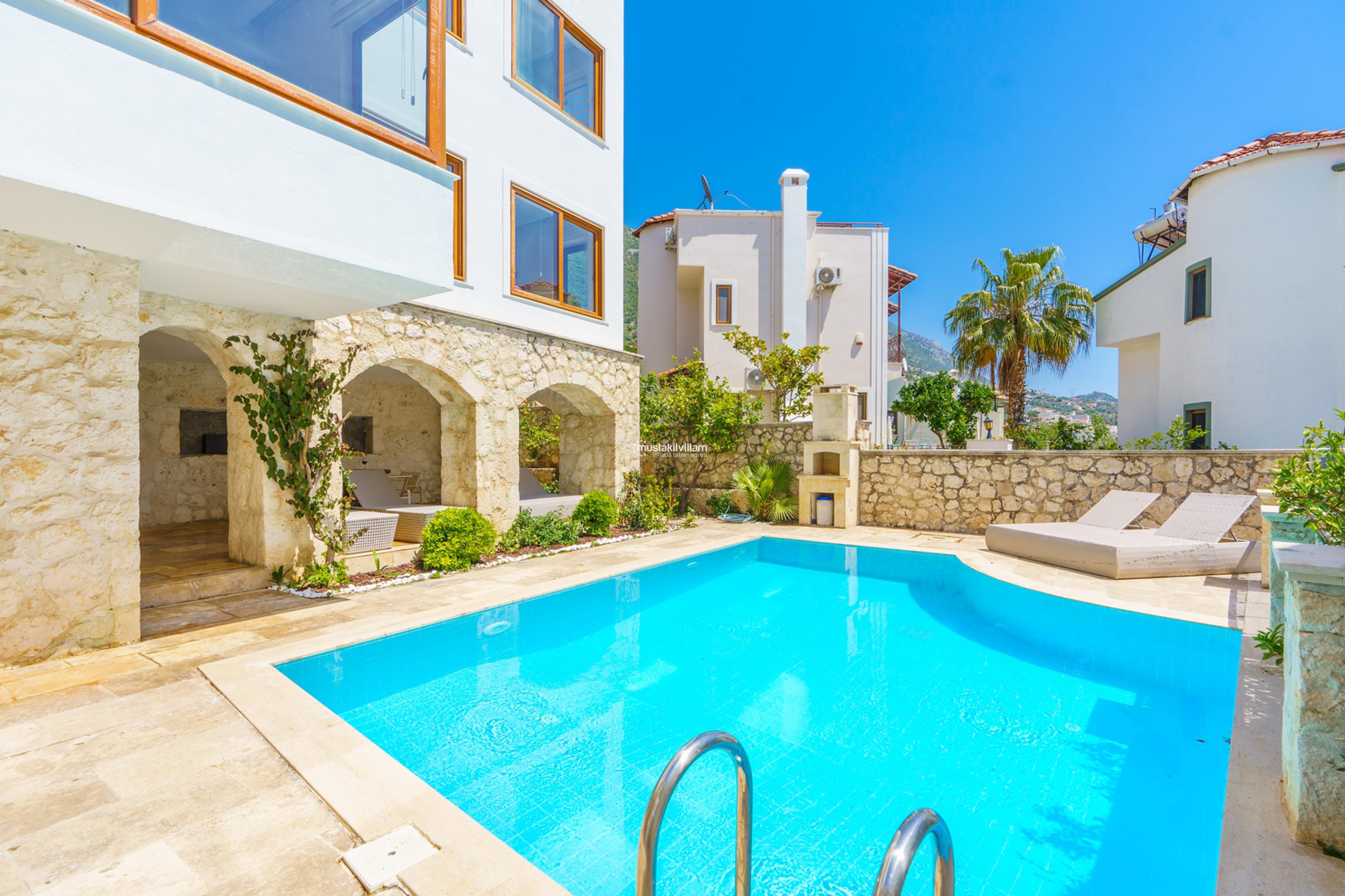 Kalkan-villa-tarus-mara046_338.jpg