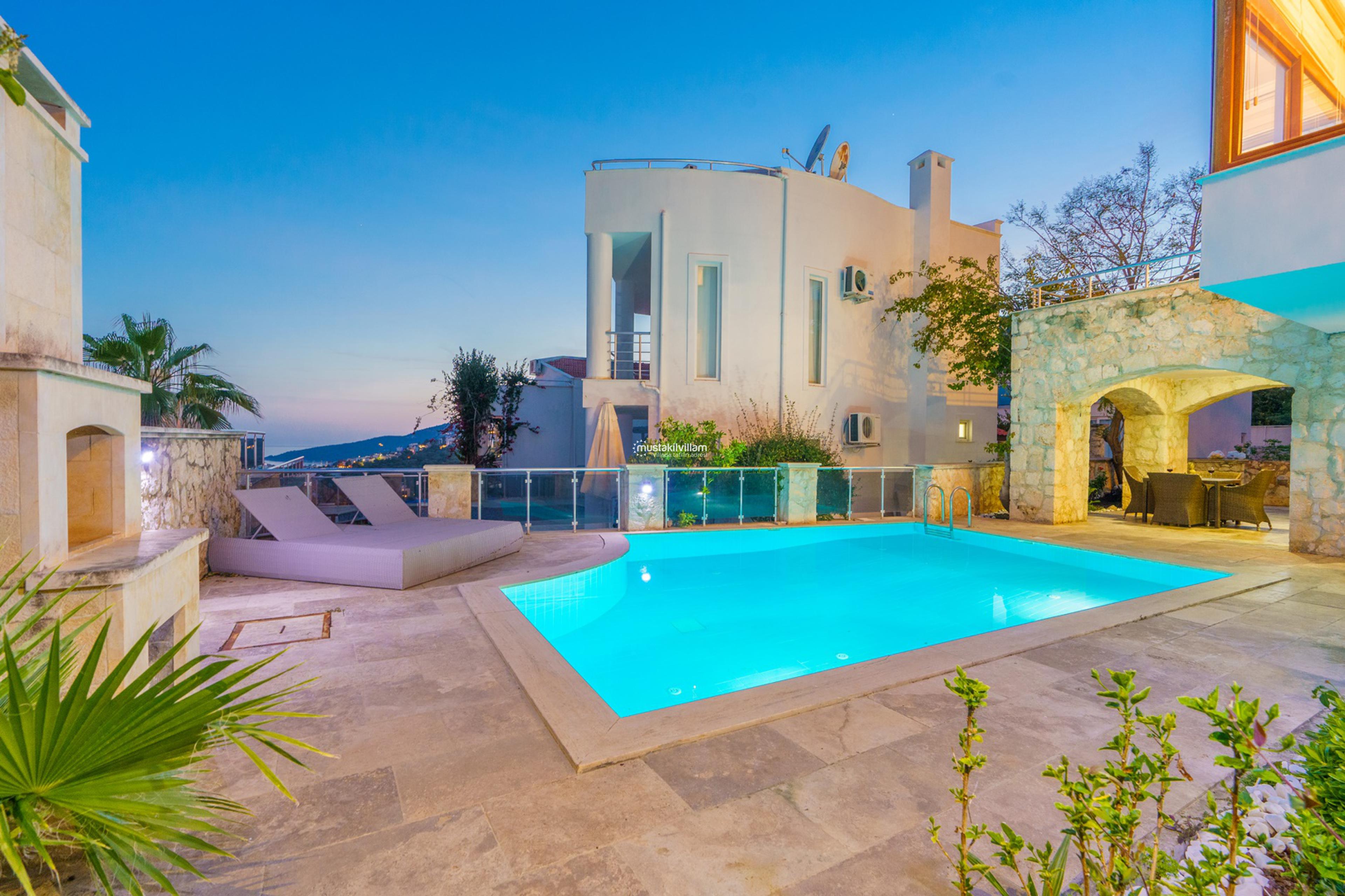 Kalkan-villa-tarus-mara066_536.jpg