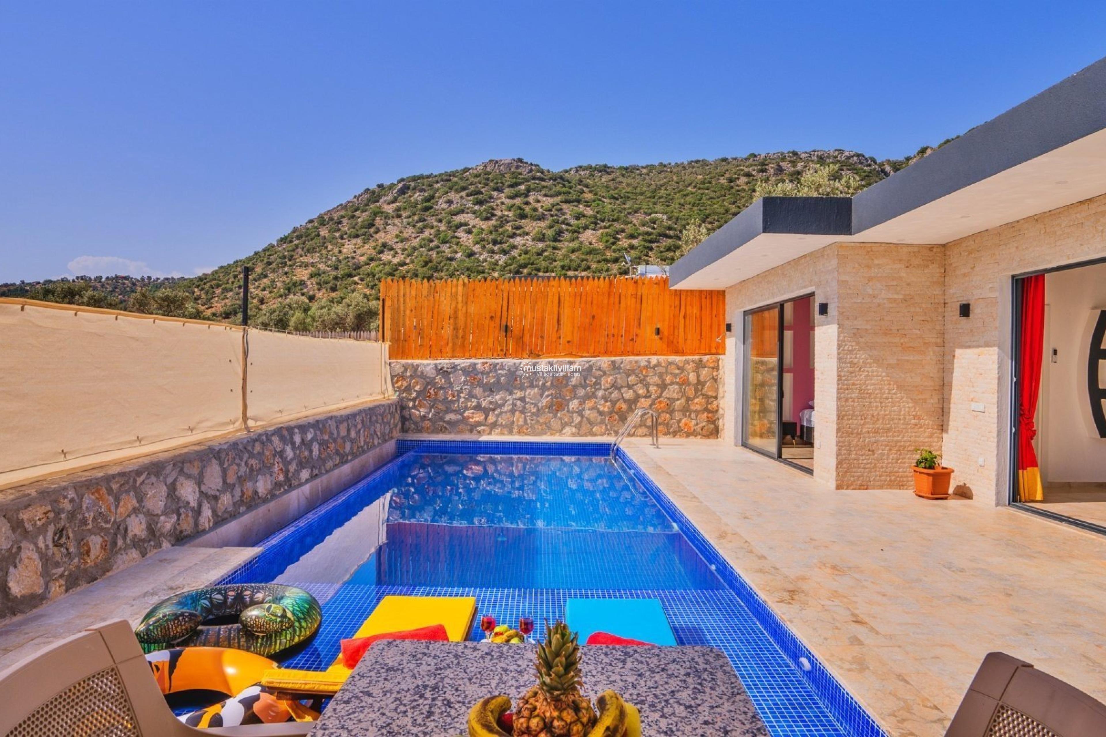 kalkan-villa-yakamoz-nergiz005_136.jpg