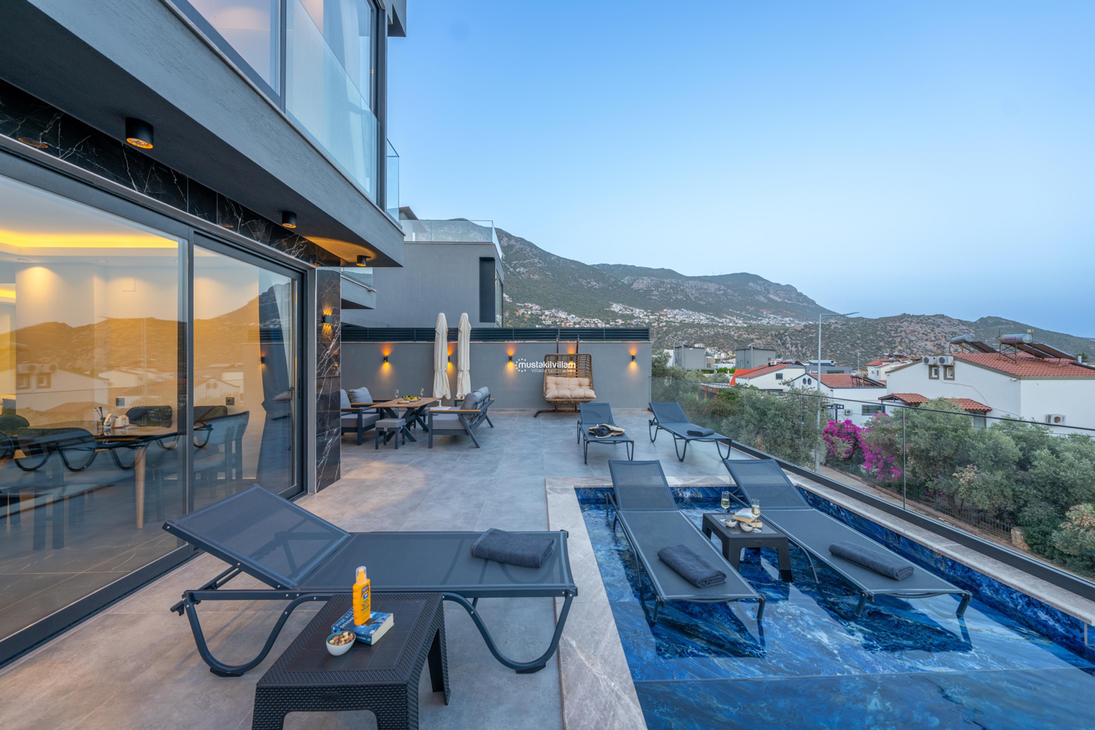 kalkan-ortaalan-kiralik-villa-cihan045_815.jpg