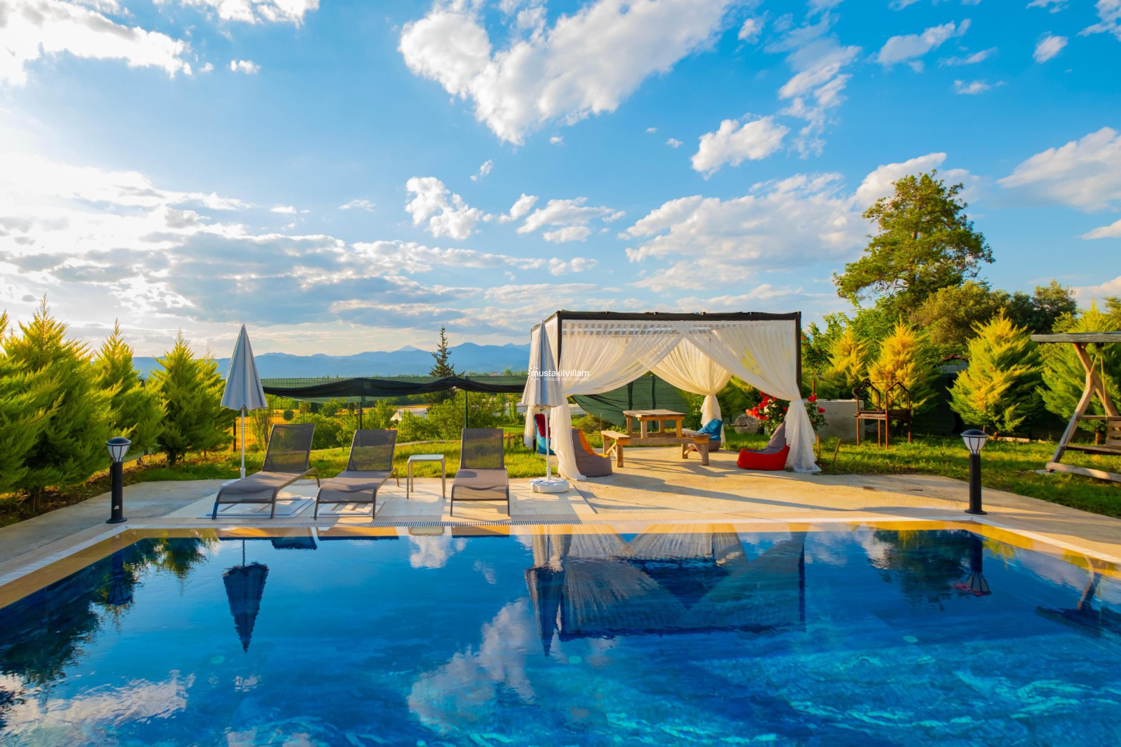 seydikemer-fethiye-kiralik-villa-louise-01-14_574.jpg