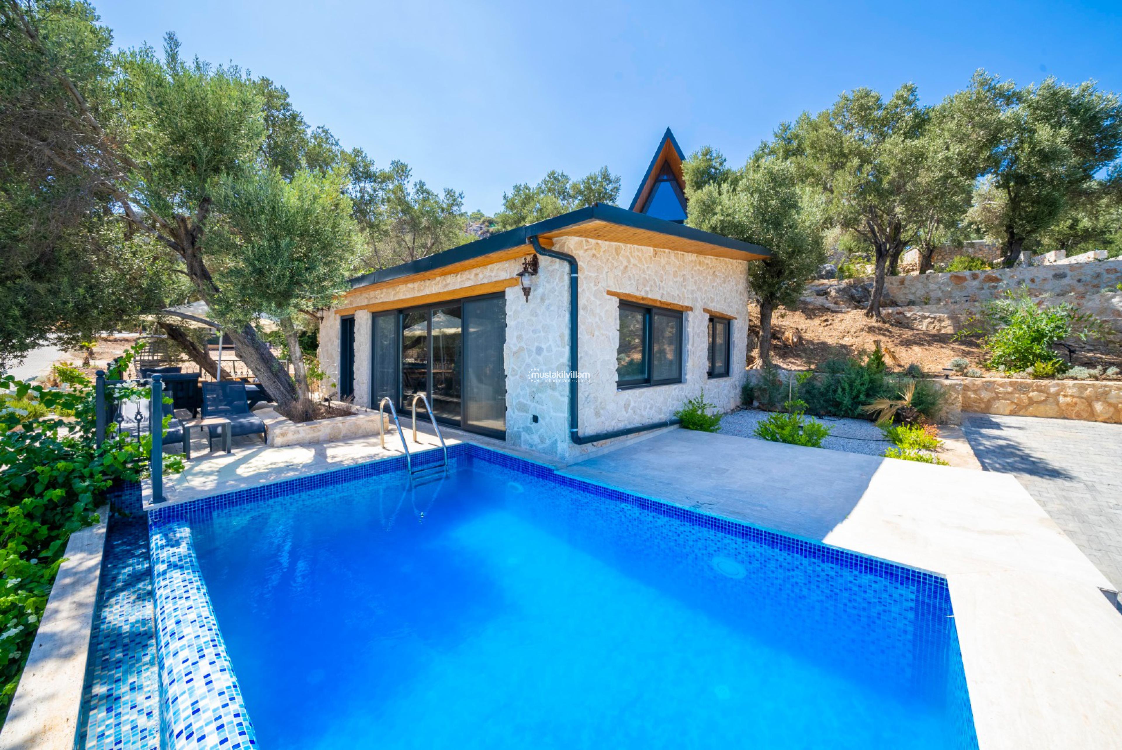 yesilkoy-kalkan-kiralik-villa-olive-muarkuru-1_212.jpg