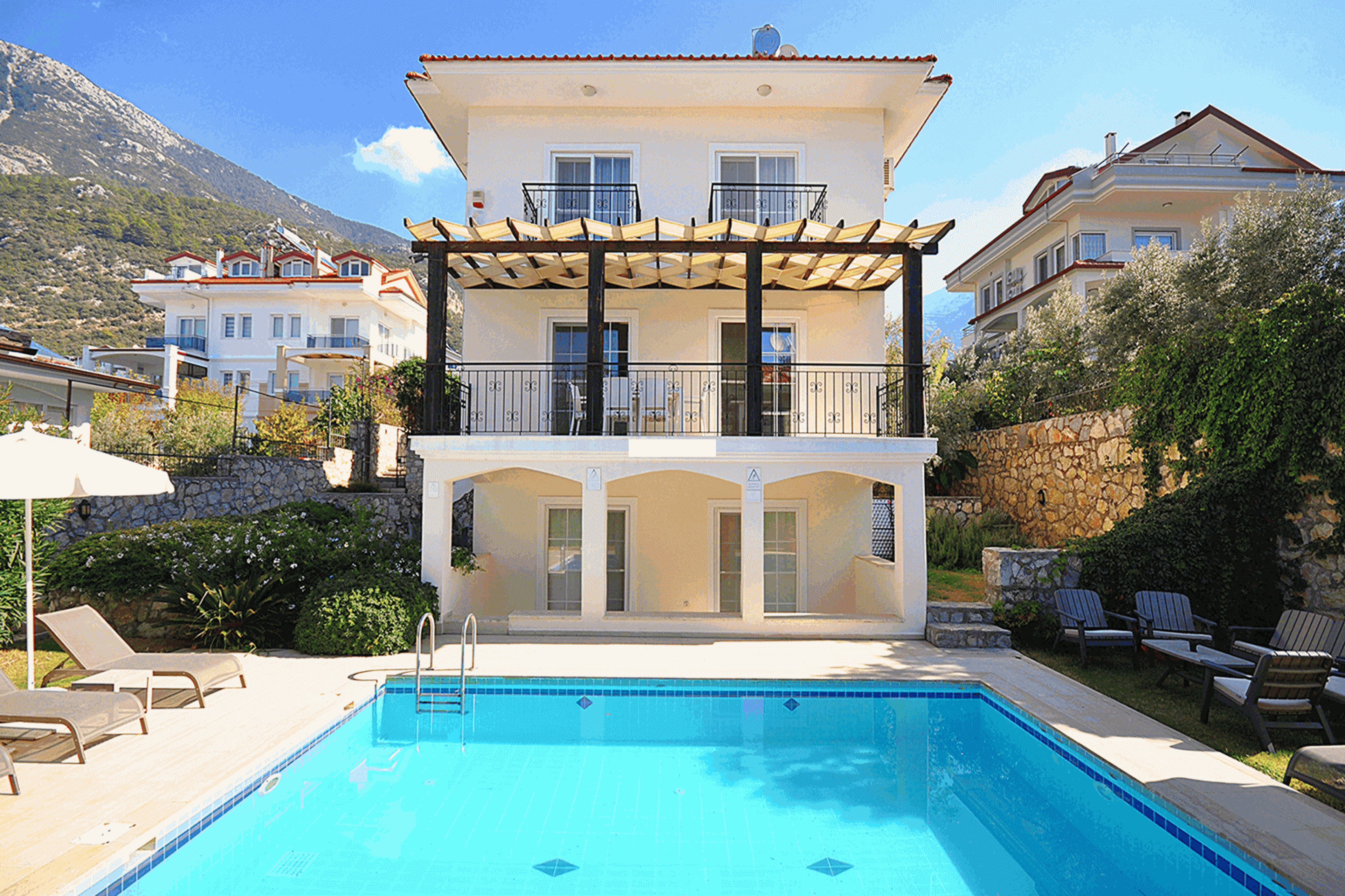 ovacik-fethiye-kiralik-villa-akasya002_6576.GIF