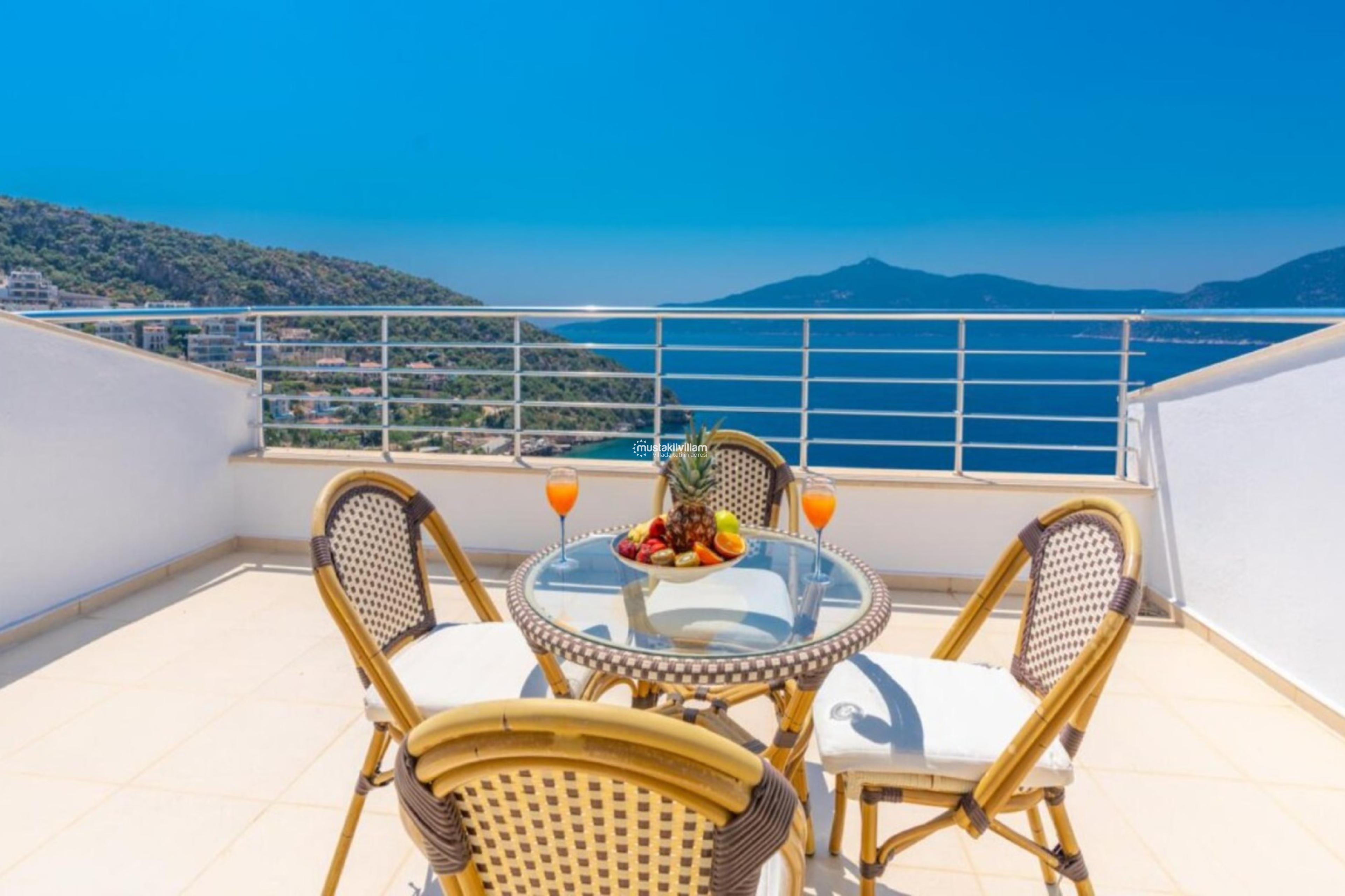 kisla-kalkan-kiralik-villa-sally013_811.jpg