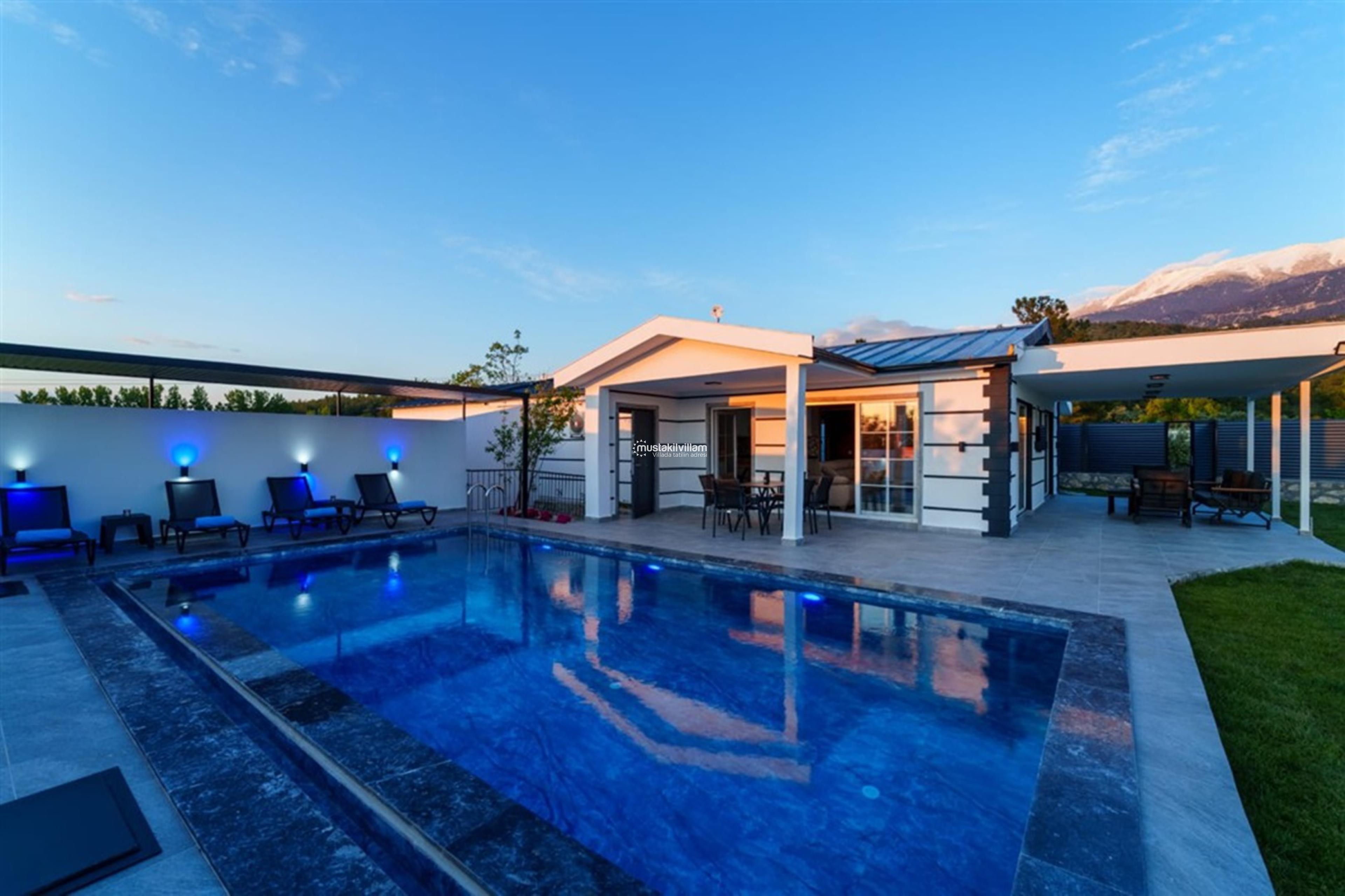 yakakoy-seydikemer-kiralik-villa-belentis030_745.jpg