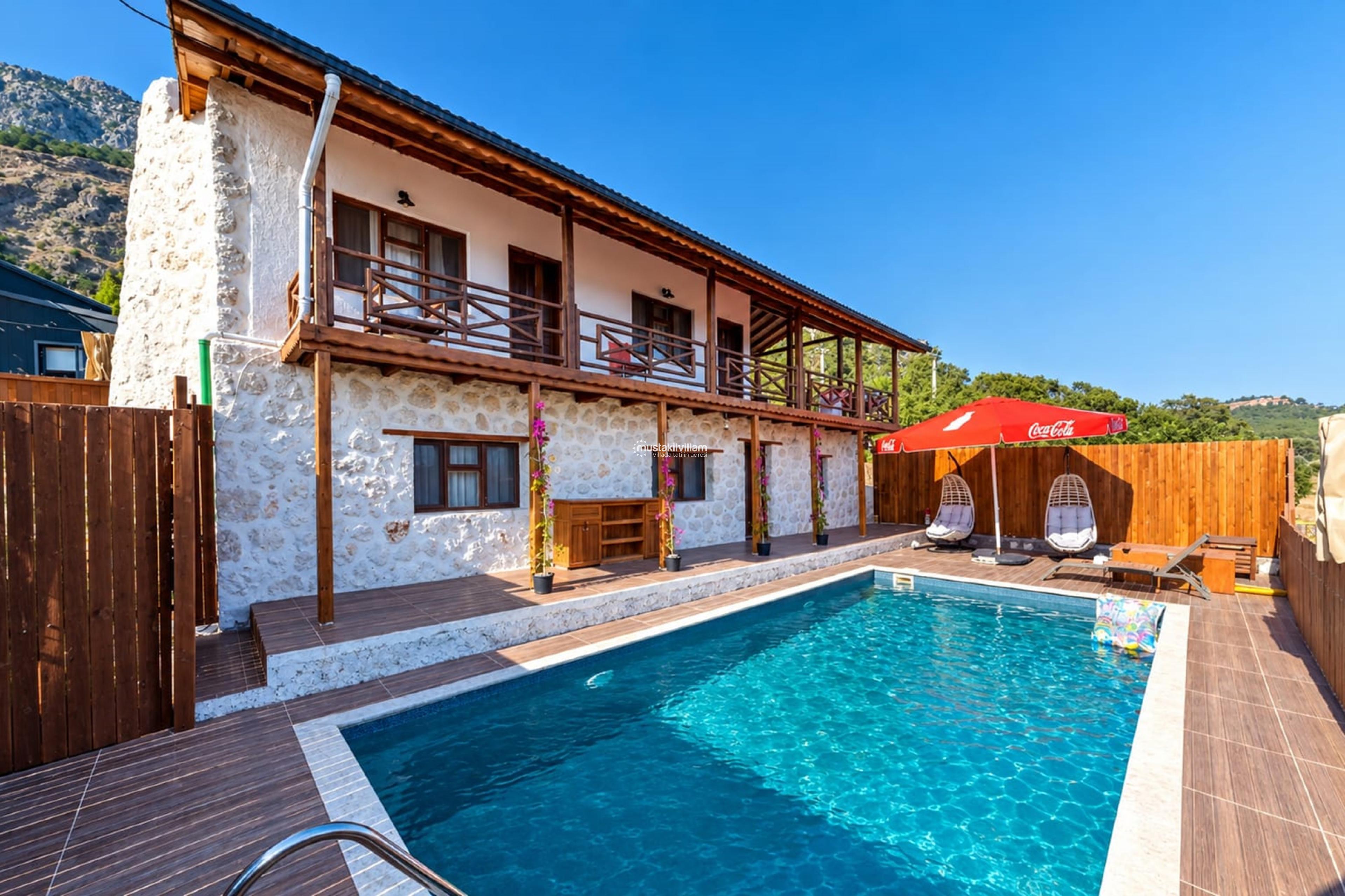 karadere-seydikemer-kiralik-villa-birtan004_222.jpeg