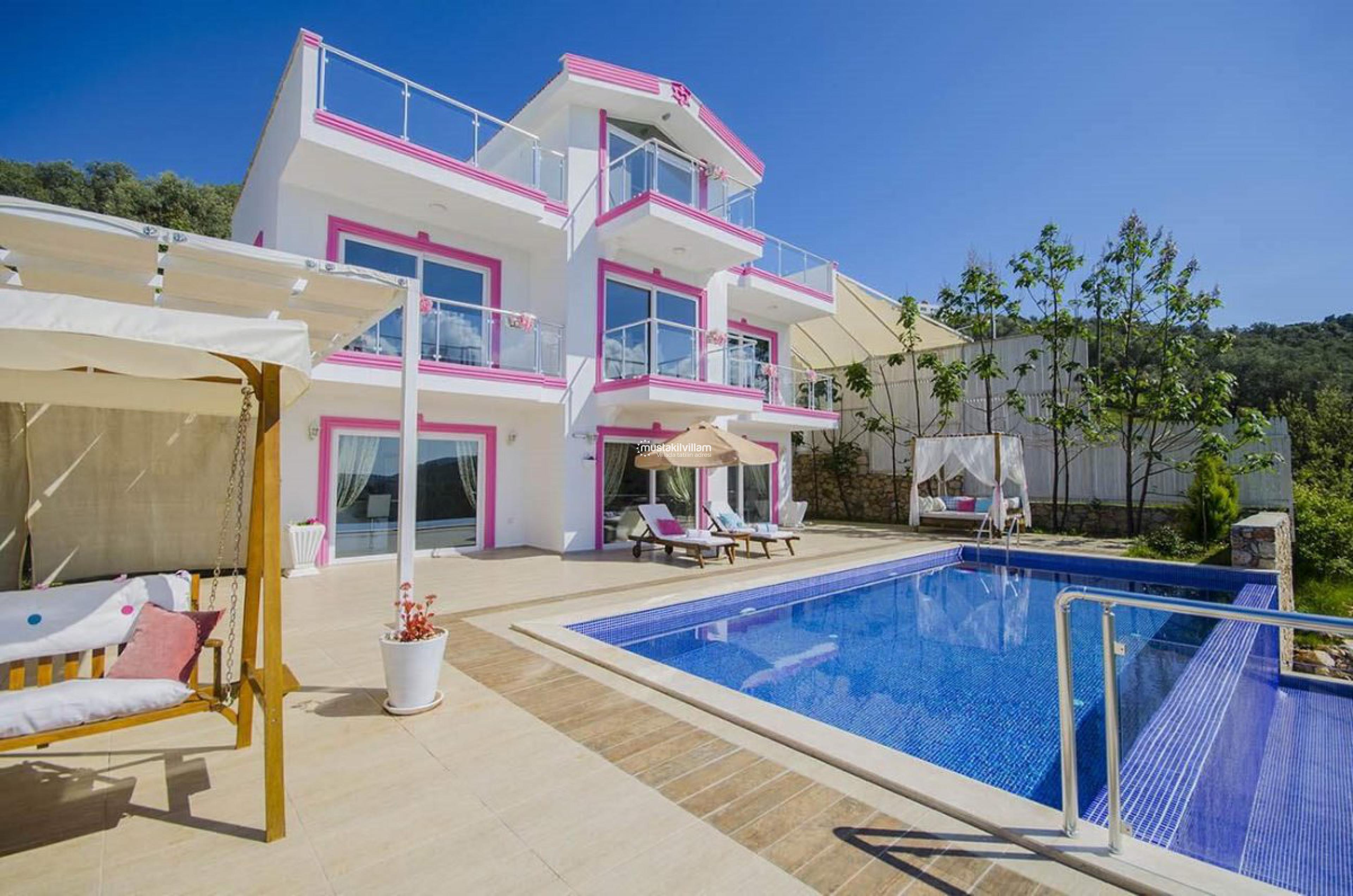 Kalkan Kiralık Balayı Villa Pink