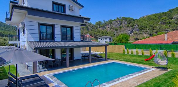 fethiye-villa-songul-sultan010_500.jpeg