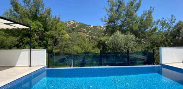 kalkan-villa-yesilWhatsApp-image-2023-09-28-at-10-41-29-1_228.jpeg