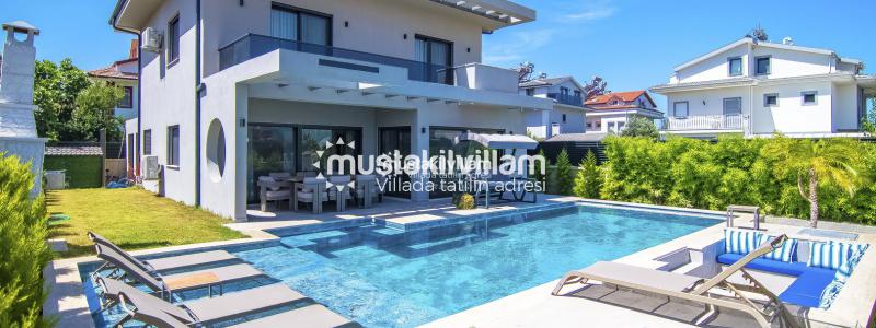 Villa mı Otel mi? Aile Tatilinde Doğru Tercih