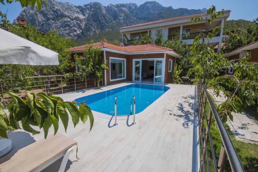 antalya-kiralik-villa-tac-2-konyaalti-2_833.jpeg