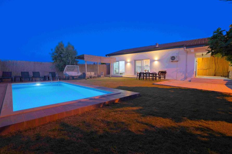 merkez-fethiye-kiralik-villa-liyam-01-55_533.jpeg