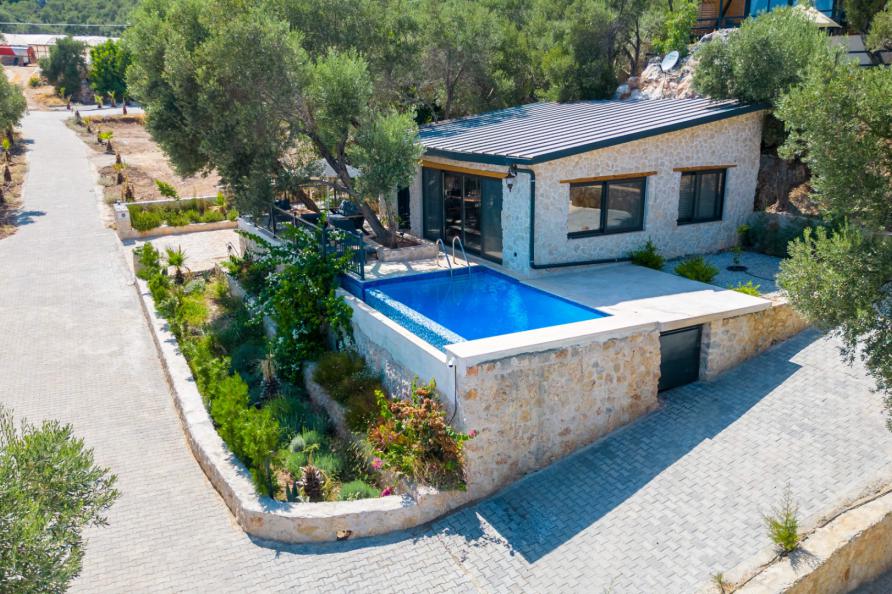 yesilkoy-kalkan-kiralik-villa-olive-muarkuru-5_649.jpg